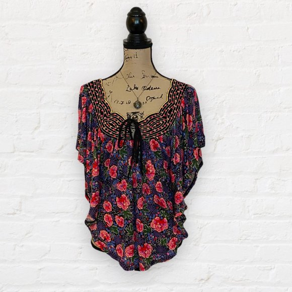 Megan Fox's Ric Rac by Anthropologie Horizon Bound Top - Picture 4 of 7